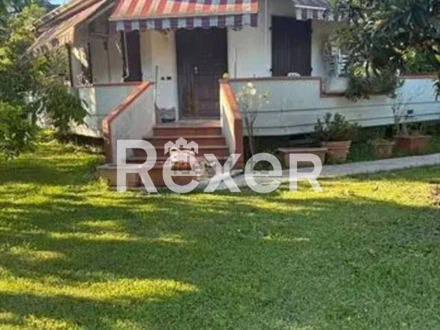 Villetta indipendente in vendita di 200 m² in Via delle Gorine