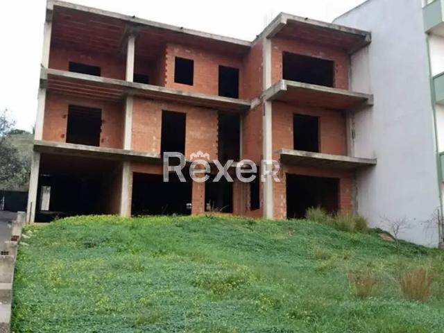 Villetta indipendente in vendita di 200 m² in Via delle Ginestre