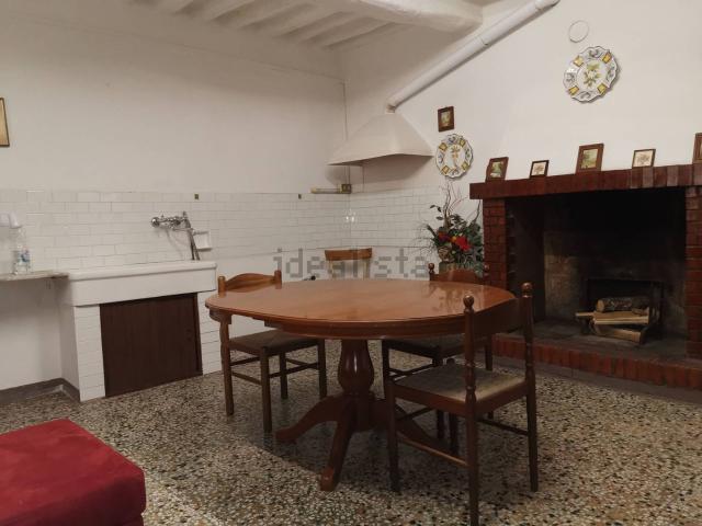 Villetta indipendente in vendita di 200 m² in Via delle Sughere, 55