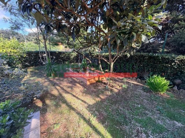 Villetta indipendente in vendita di 200 m² in Via di Montenero, 36