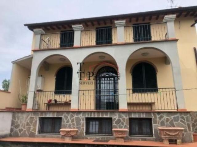 Villetta indipendente in vendita di 200 m² in Via di Massapagani