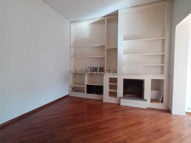 Villetta indipendente in vendita di 200 m² in Via Edmondo de Amicis
