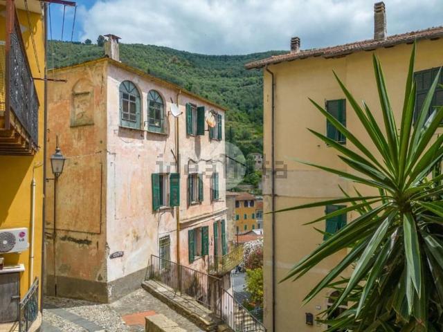 Villetta indipendente in vendita di 200 m² in Via Edmondo de Amicis, 88