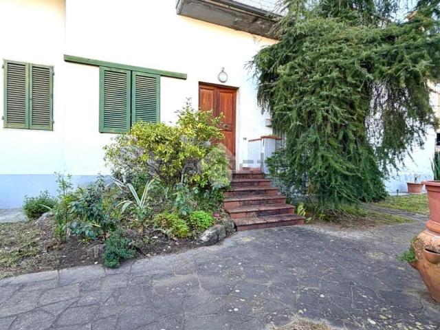 Villetta indipendente in vendita di 200 m² in Via Fonda di Sant&apos Agostino, 10