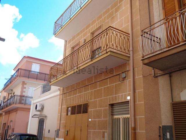 Villetta indipendente in vendita di 200 m² in Via Fornaciari, 16