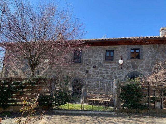 Villetta indipendente in vendita di 200 m² in Via Fiordini