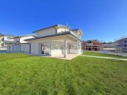 Villetta indipendente in vendita di 200 m² in Via Fratelli Mantegazza