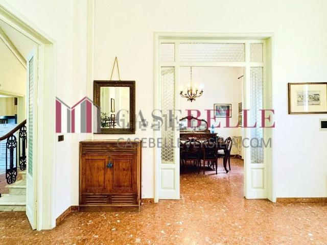 Villetta indipendente in vendita di 200 m² in Via IV Novembre, 55049