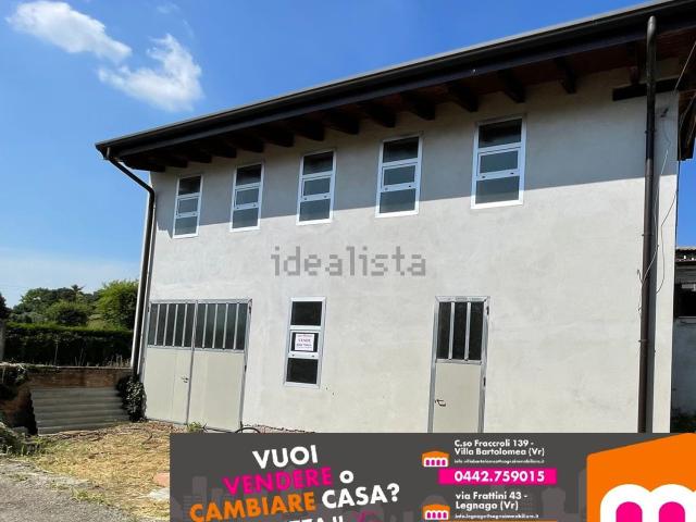 Villetta indipendente in vendita di 200 m² in Via Olmetto, 21