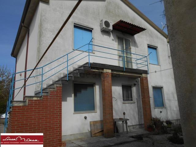 Villetta indipendente in vendita di 200 m² in Via Otello Putinati, 30