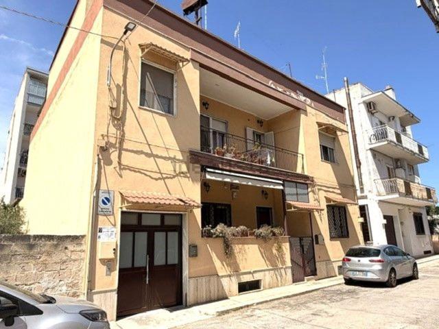 Villetta indipendente in vendita di 200 m² in Via Lecce