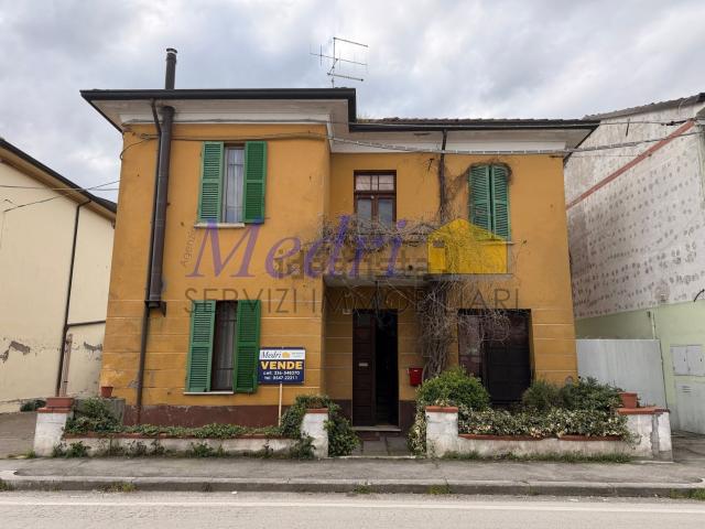 Villetta indipendente in vendita di 200 m² in Via Montaletto, 2924