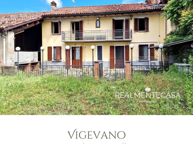 Villetta indipendente in vendita di 200 m² in Via Morsella
