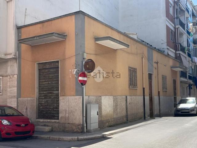 Villetta indipendente in vendita di 200 m² in Via Madonna della Croce