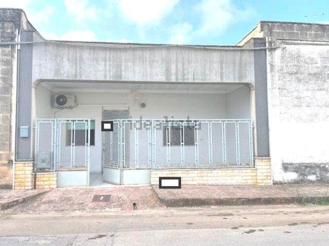 Villetta indipendente in vendita di 200 m² in Via Mare