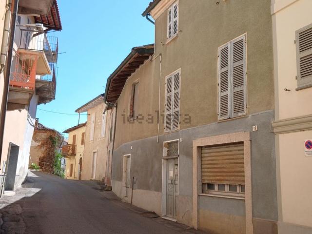 Villetta indipendente in vendita di 200 m² in Via Novara