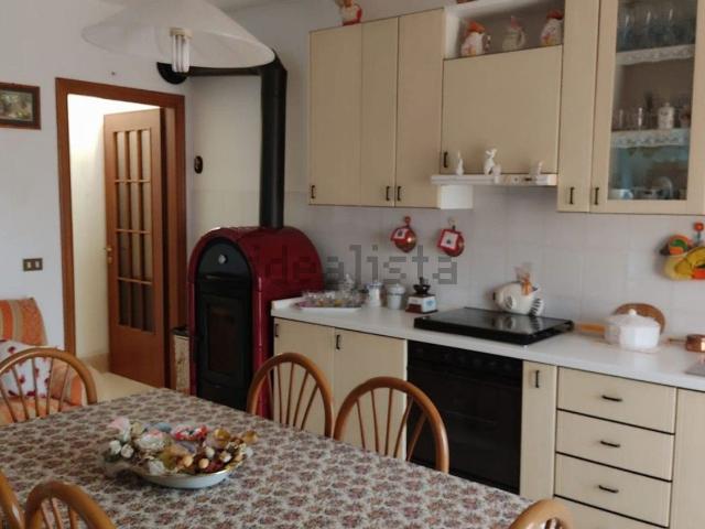 Villetta indipendente in vendita di 200 m² in Via Nuova