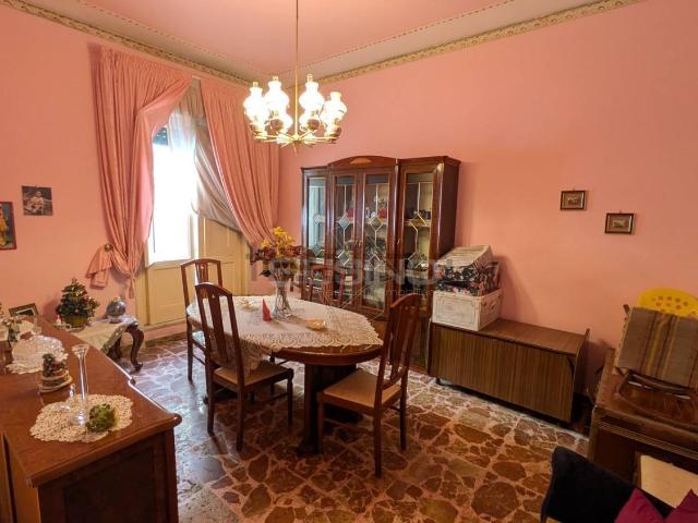 Villetta indipendente in vendita di 200 m² in Via Salvatore Rizza