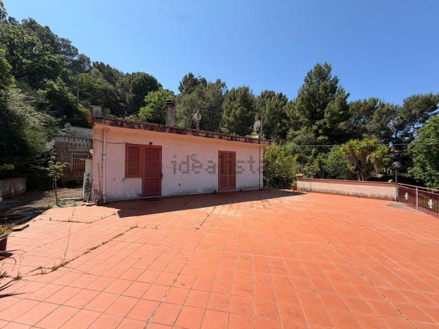 Villetta indipendente in vendita di 200 m² in Via San Gennaro