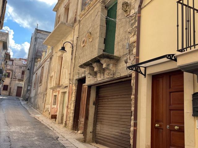 Villetta indipendente in vendita di 200 m² in Via Santa Sofia, 10