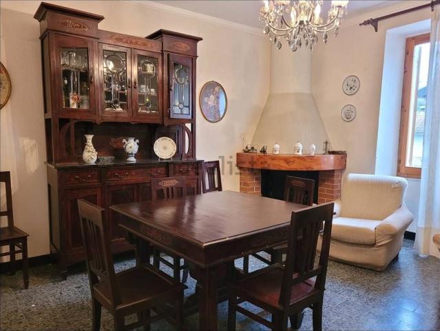 Villetta indipendente in vendita di 200 m² in Via Schegli