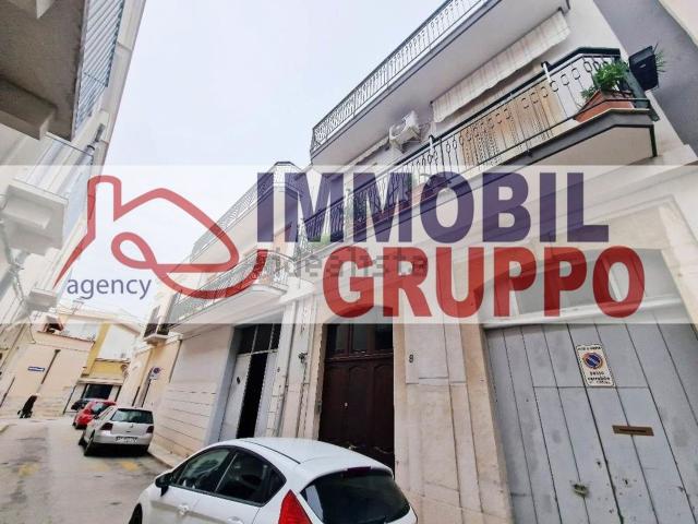 Villetta indipendente in vendita di 200 m² in Via Silvio Pellico