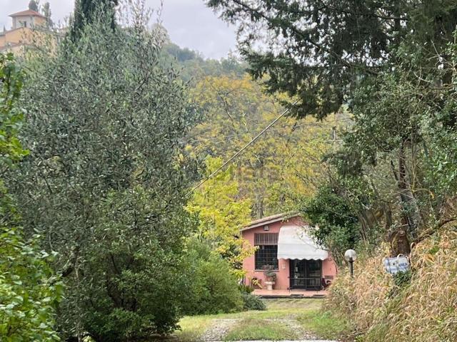 Villetta indipendente in vendita di 200 m² in Via Poggio di Pozzolatico
