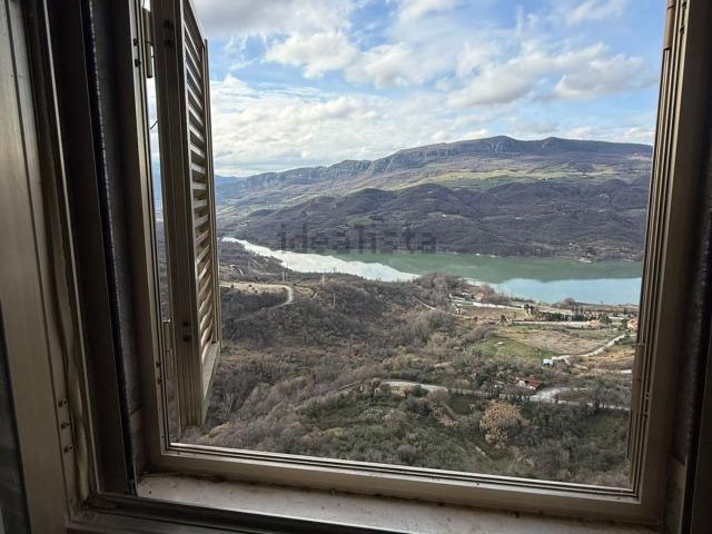 Villetta indipendente in vendita di 200 m² in Via Ponente