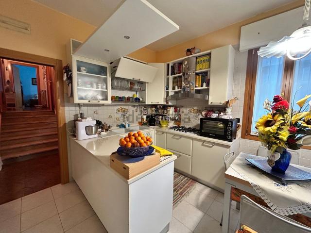 Villetta indipendente in vendita di 200 m² in Via Primavera, 83