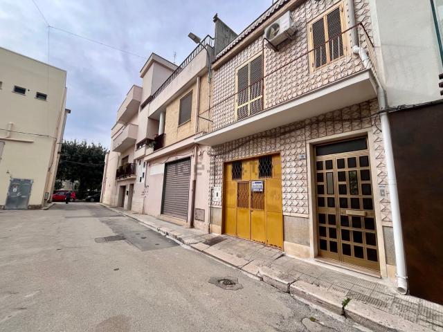 Villetta indipendente in vendita di 200 m² in Via Pugliese Giuseppe, 18