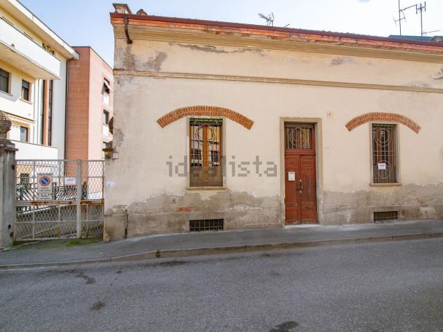 Villetta indipendente in vendita di 200 m² in Via Rovereto