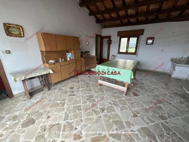 Villetta indipendente in vendita di 200 m² in Via Roma, 76