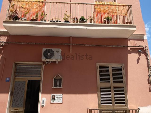 Villetta indipendente in vendita di 200 m² in Via Roma