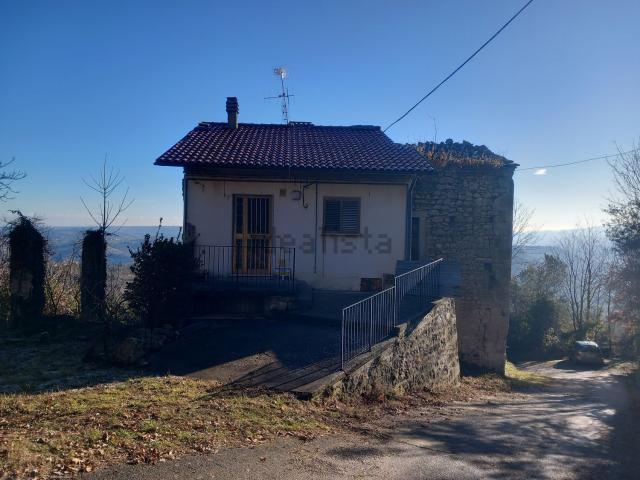 Villetta indipendente in vendita di 200 m² in Via Roma