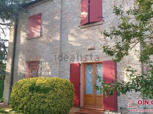 Villetta indipendente in vendita di 200 m² in Via Roma