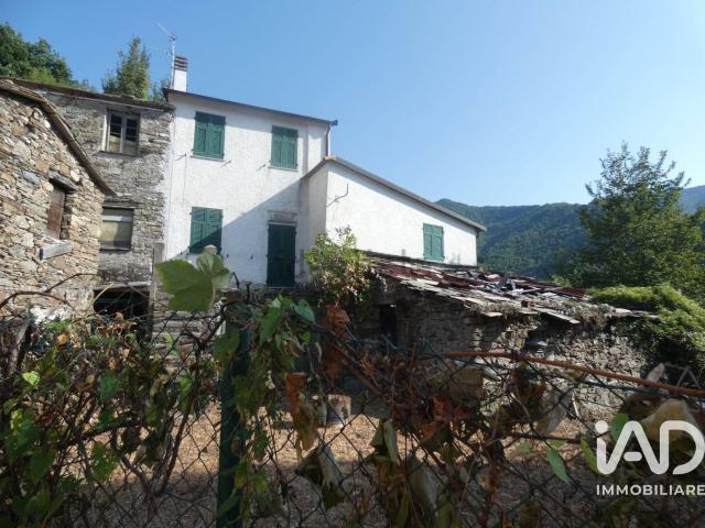 Villetta indipendente in vendita di 200 m² in Via Rossarino, 24