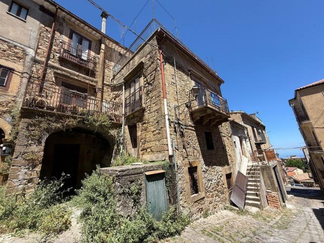 Villetta indipendente in vendita di 200 m² in Via Torino, 22