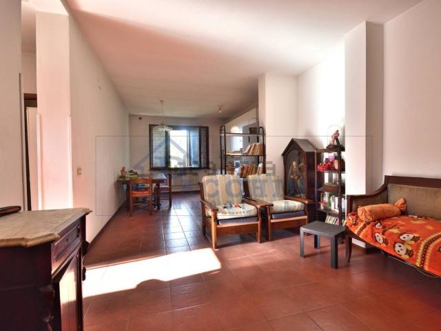 Villetta indipendente in vendita di 200 m² in Via Tevere