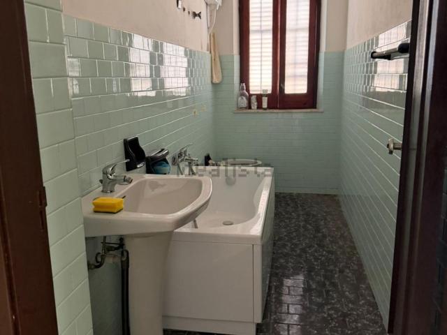 Villetta indipendente in vendita di 200 m² in Via Tenente Nino Caravaglios, 53