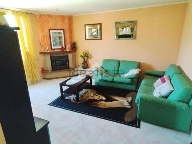 Villetta indipendente in vendita di 200 m² in Via Tre Ponti, 2