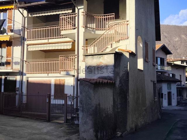 Villetta indipendente in vendita di 200 m² in Via Trento