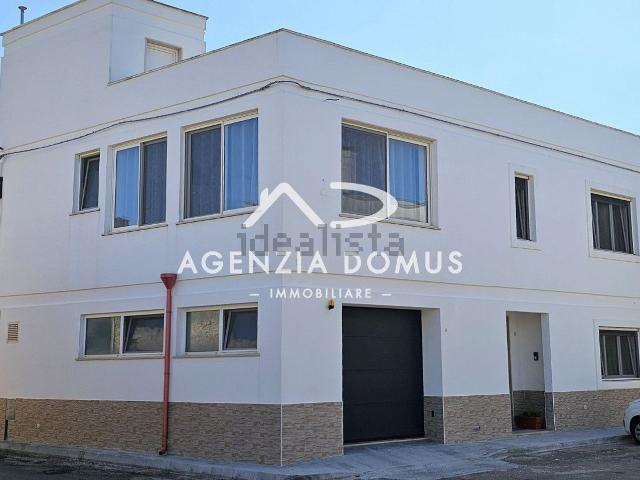Villetta indipendente in vendita di 200 m² in Via Vegar, 54