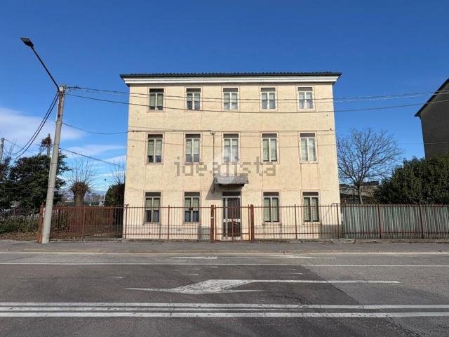 Villetta indipendente in vendita di 200 m² in Viale Trento, 426