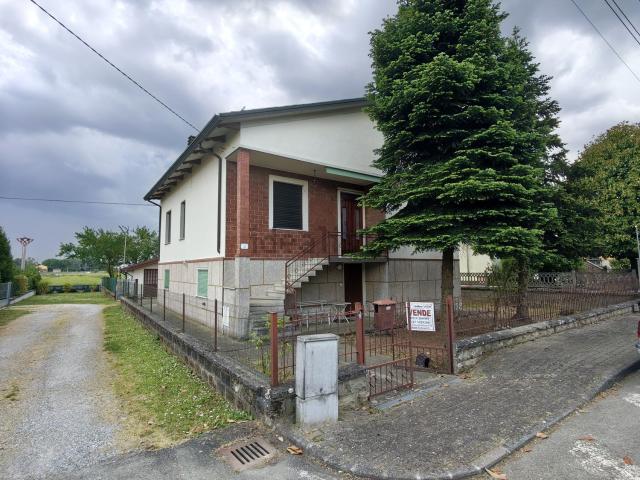Villetta indipendente in vendita di 200 m² in Viale XXV Aprile