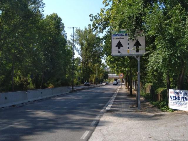 Villetta indipendente in vendita di 200 m² in Viale dell&apos Unicef