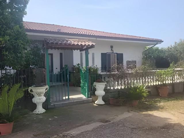 Villetta indipendente in vendita di 200 m² in Contrada Acquafredda