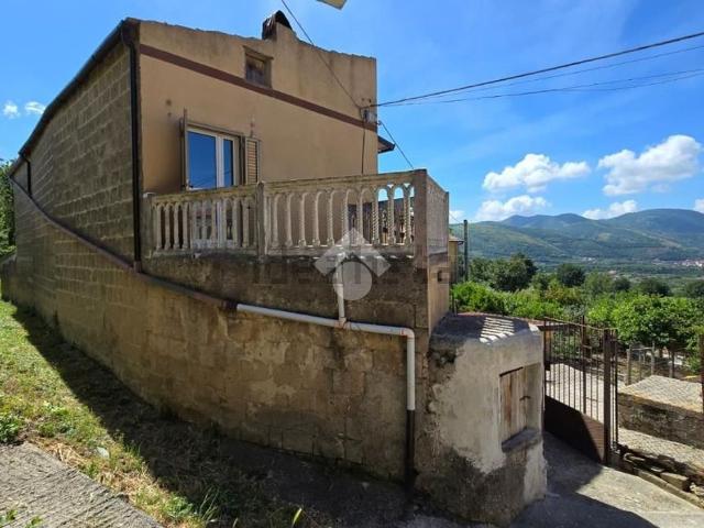 Villetta indipendente in vendita di 200 m² in Contrada Cologna, 11