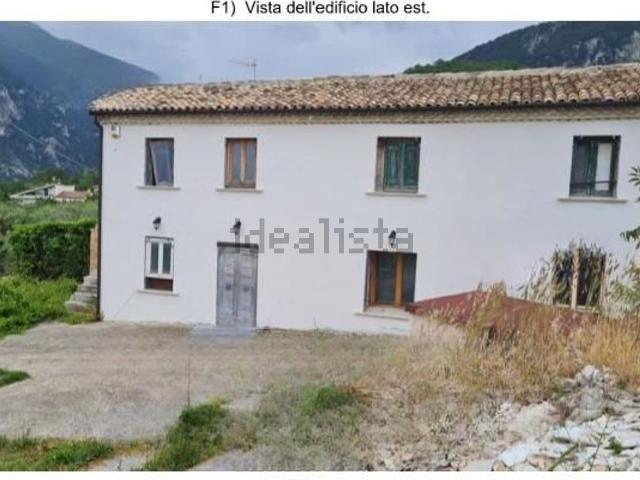 Villetta indipendente in vendita di 200 m² in Contrada Fornaca