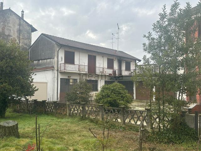 Villetta indipendente in vendita di 200 m² in Corso Genova