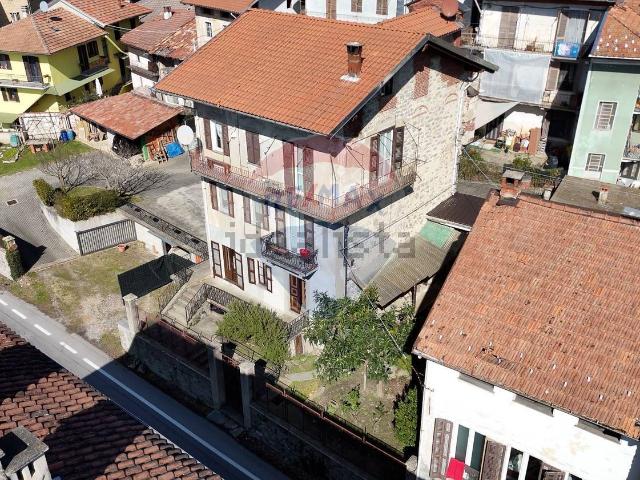 Villetta indipendente in vendita di 200 m² in Frazione Falcero, 75